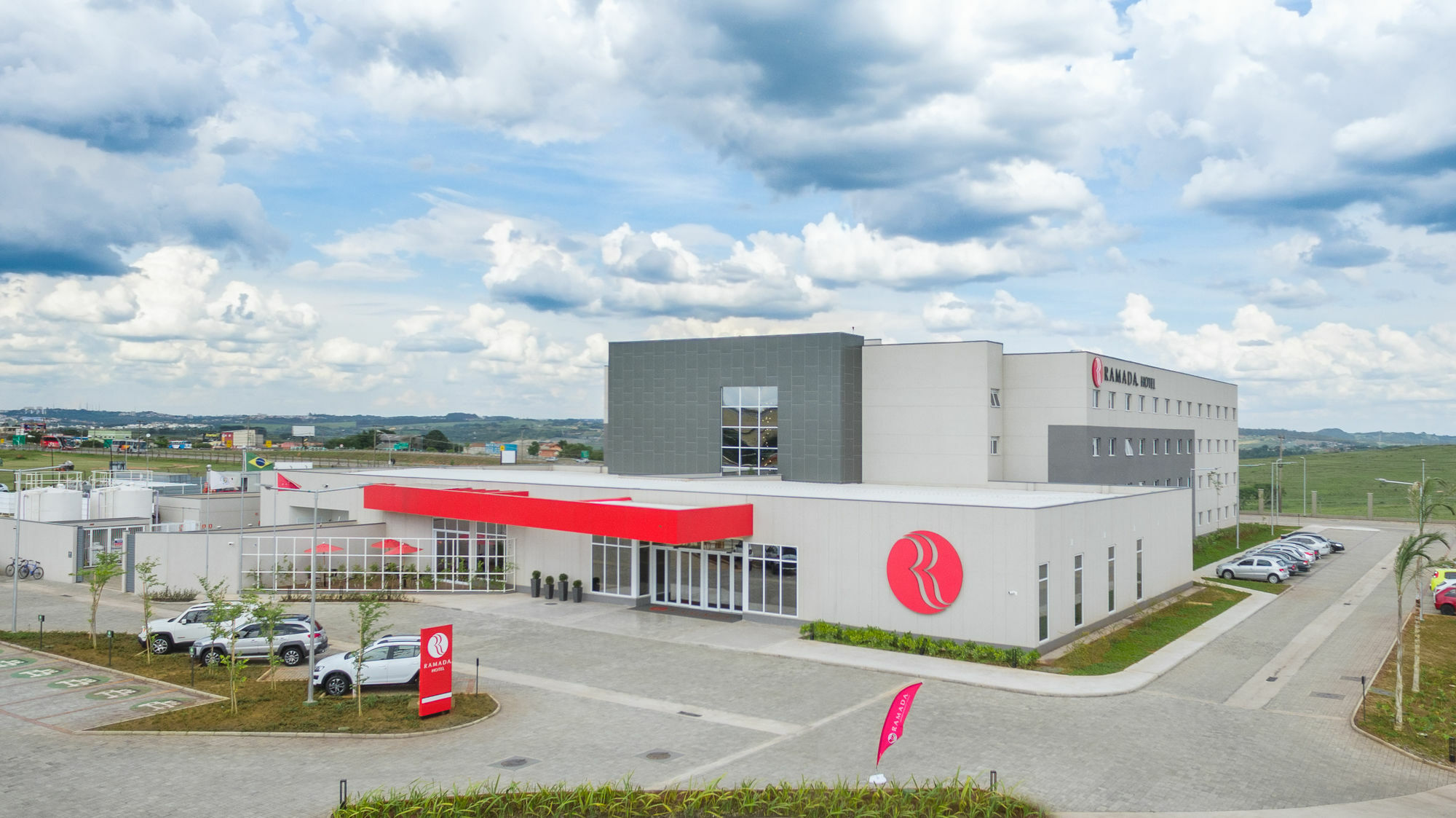 Ramada By Wyndham Campinas Viracopos Hotel Exterior foto